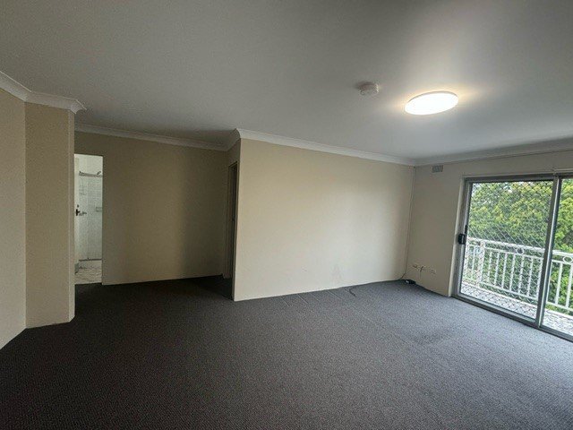 Photo - 4/6-8 Marsden Street, Parramatta NSW 2150 - Image 4