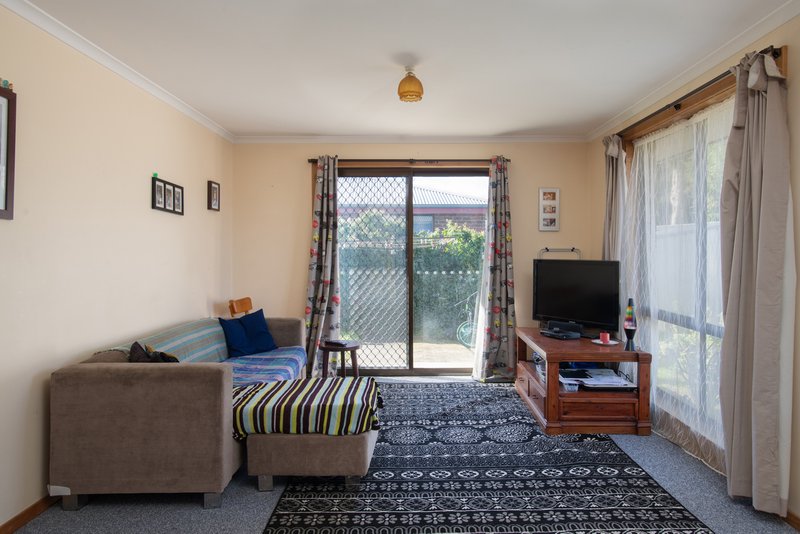 Photo - 4/6-8 Norman Court, Newnham TAS 7248 - Image 3