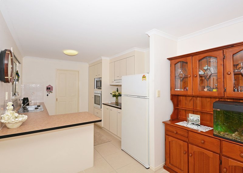 Photo - 46 Anchorage Circuit, Point Vernon QLD 4655 - Image 7