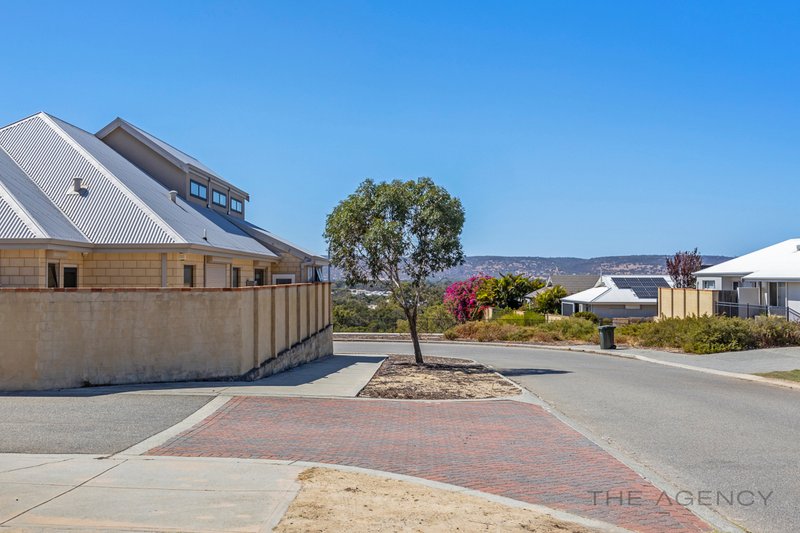 Photo - 46 Ardmore Parade, Ellenbrook WA 6069 - Image 2