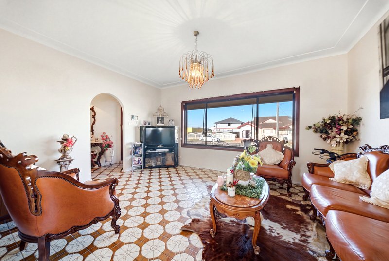 Photo - 46 Avoca Road, Canley Heights NSW 2166 - Image 3