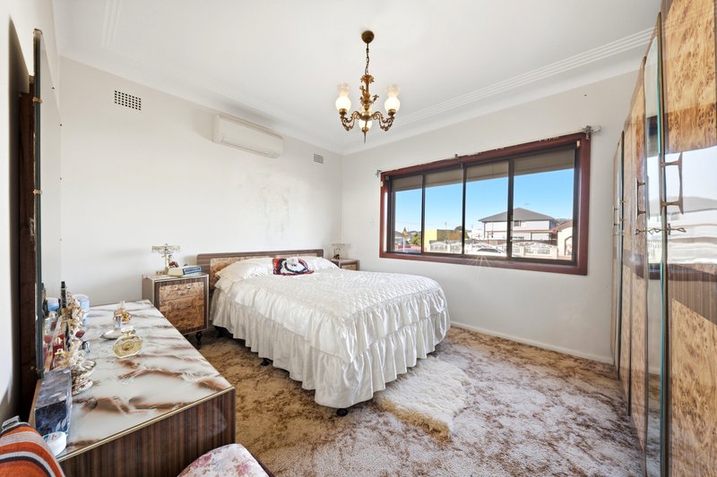 Photo - 46 Avoca Road, Canley Heights NSW 2166 - Image 8