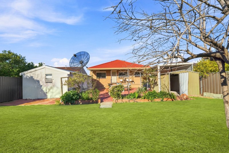 Photo - 46 Avoca Road, Canley Heights NSW 2166 - Image 15