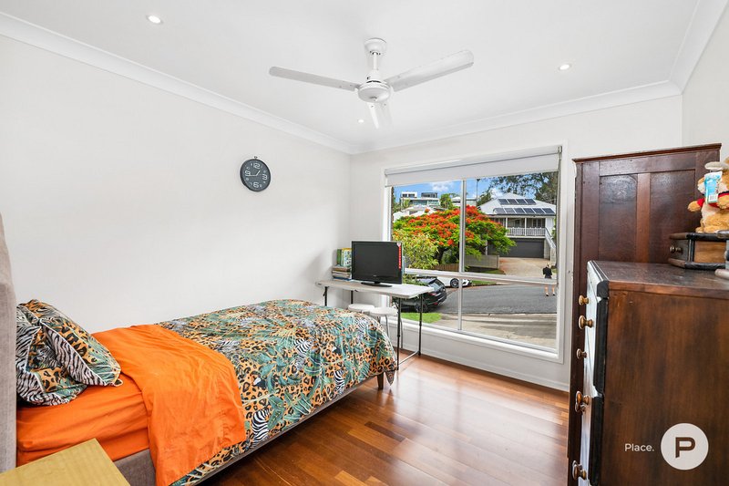 Photo - 46 Barradine Street, Greenslopes QLD 4120 - Image 7