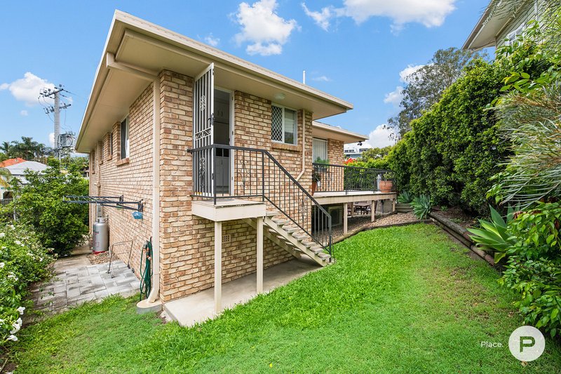 Photo - 46 Barradine Street, Greenslopes QLD 4120 - Image 9