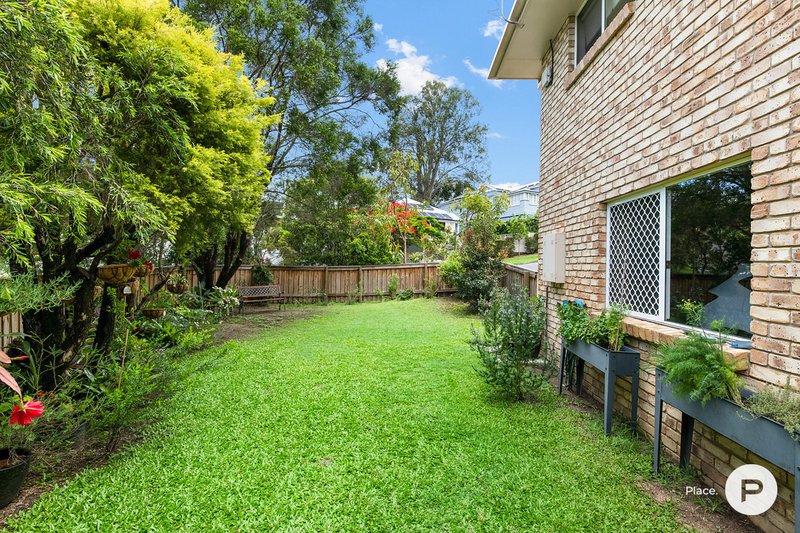 Photo - 46 Barradine Street, Greenslopes QLD 4120 - Image 11