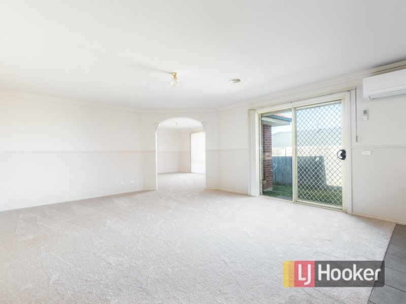 Photo - 46 Ben Drive, Pakenham VIC 3810 - Image 5