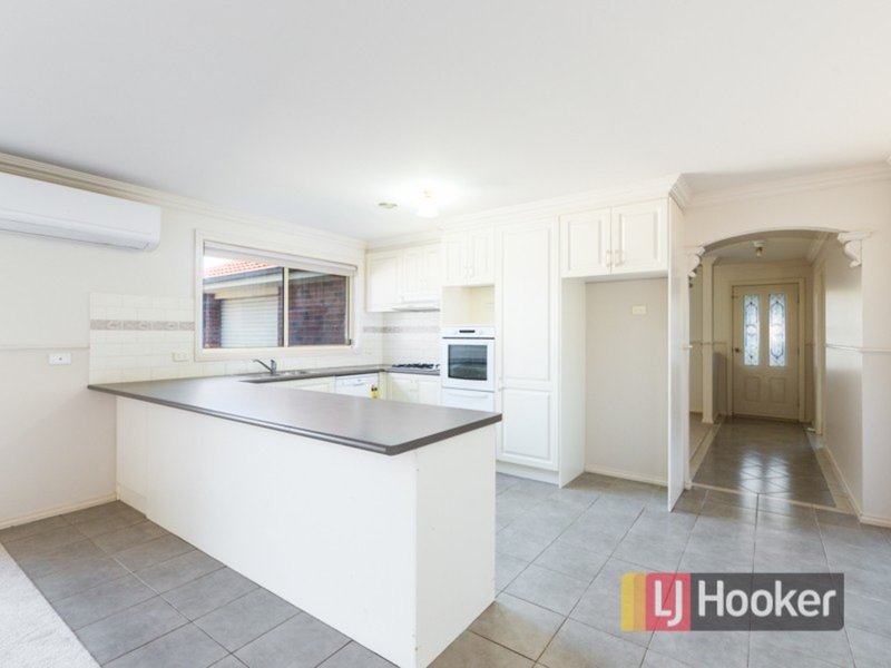 Photo - 46 Ben Drive, Pakenham VIC 3810 - Image 6