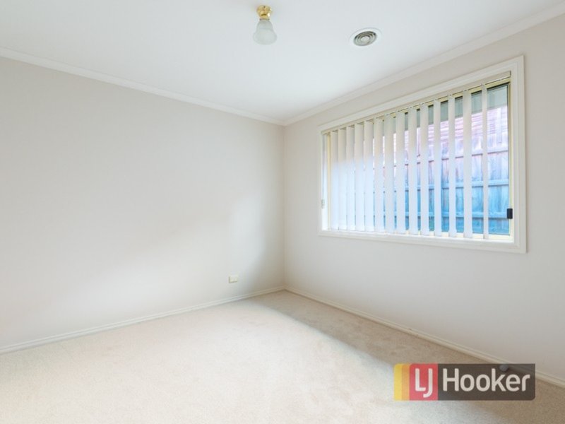 Photo - 46 Ben Drive, Pakenham VIC 3810 - Image 13