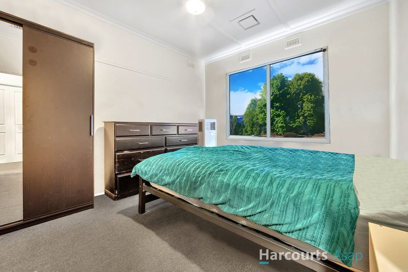 Photo - 46 Benga Avenue, Dandenong VIC 3175 - Image 8