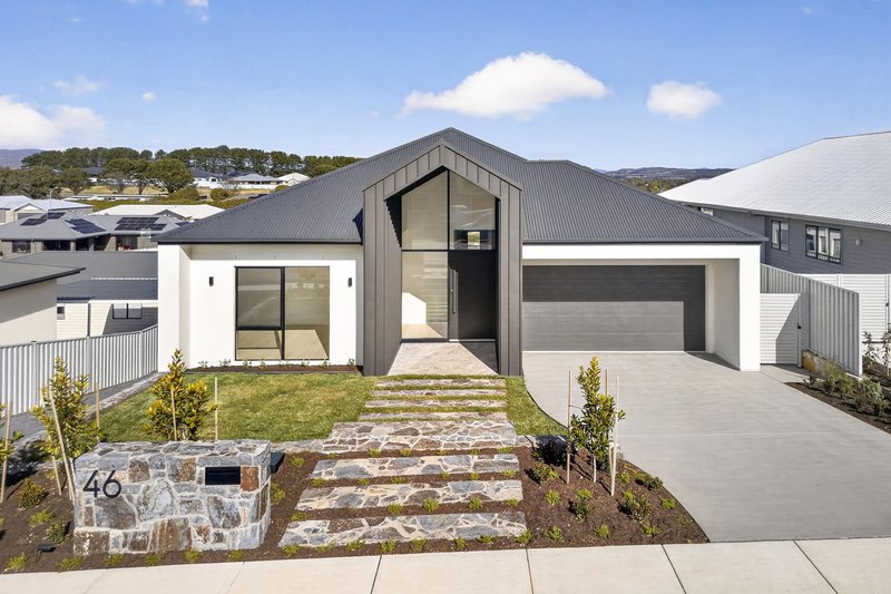 Photo - 46 Birchfield Drive, Bungendore NSW 2621 - Image 1