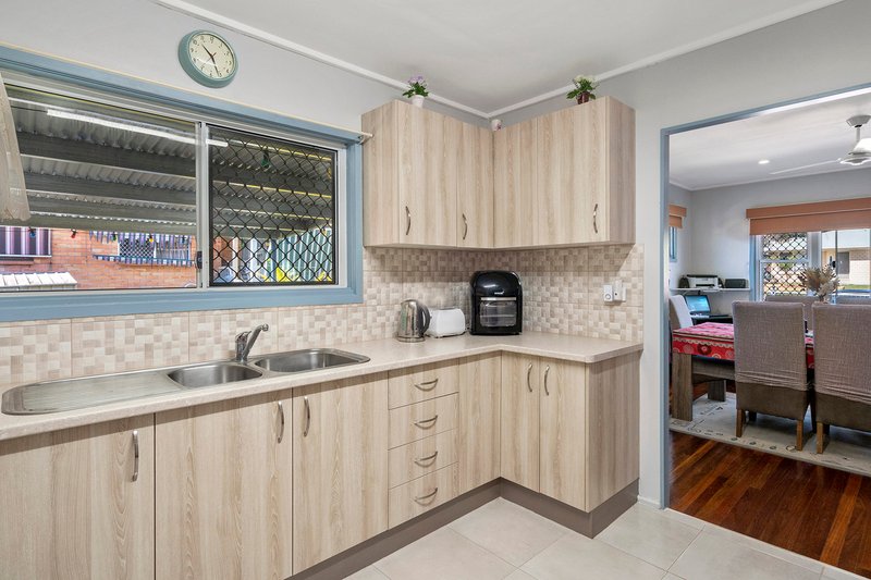 Photo - 46 Birun Street, Woodridge QLD 4114 - Image 6