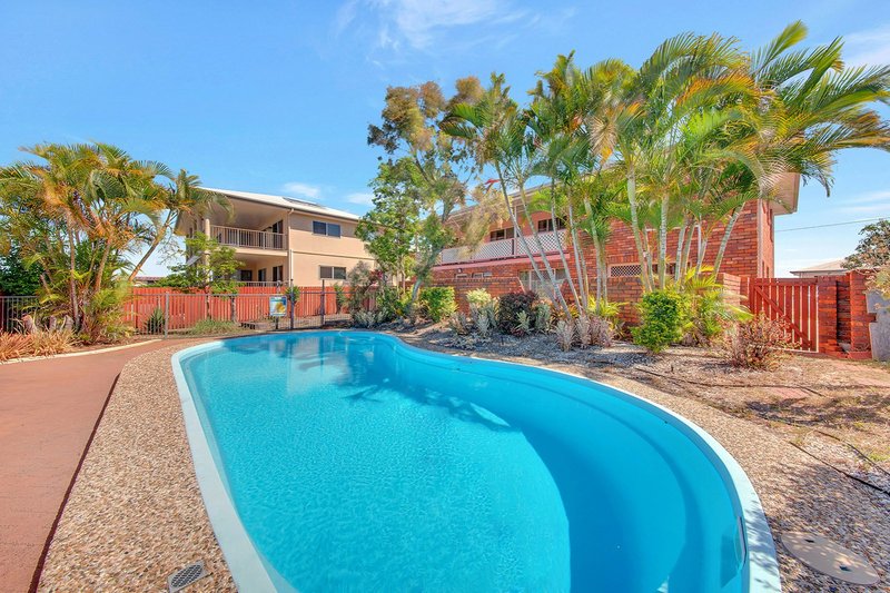 Photo - 46 Booth Avenue, Tannum Sands QLD 4680 - Image 16