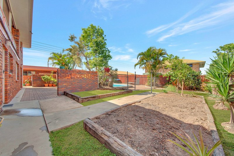 Photo - 46 Booth Avenue, Tannum Sands QLD 4680 - Image 17