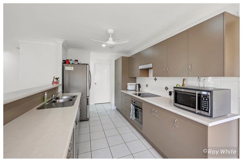 Photo - 46 Bramble Street, Norman Gardens QLD 4701 - Image 9