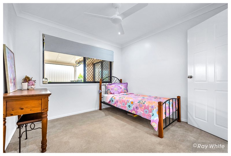 Photo - 46 Bramble Street, Norman Gardens QLD 4701 - Image 17