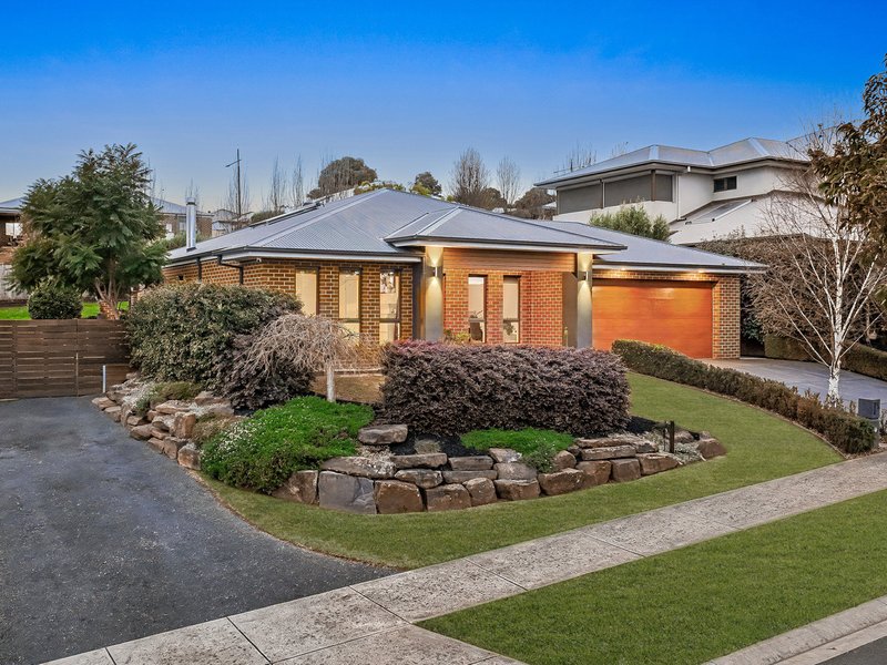 Photo - 46 Bunyip Drive, Drouin VIC 3818 - Image 2