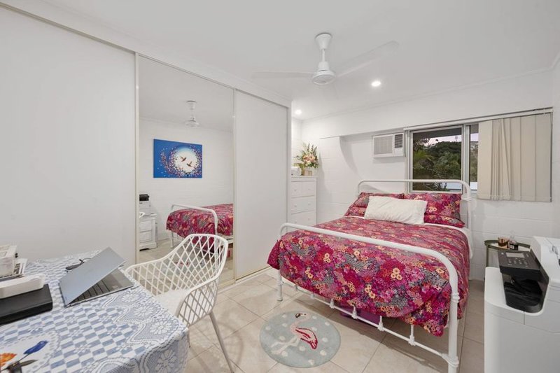 Photo - 4/6 Burke Street, North Ward QLD 4810 - Image 7