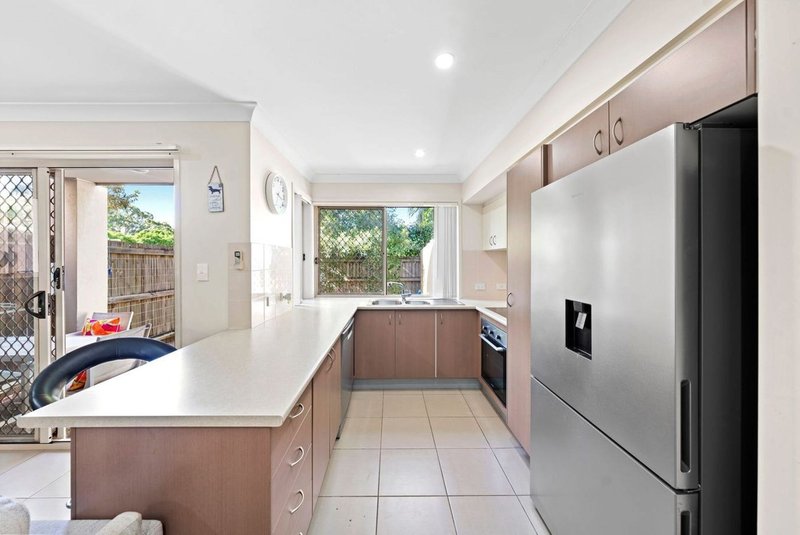 Photo - 4/6 Canton Court, Manly West QLD 4179 - Image 2