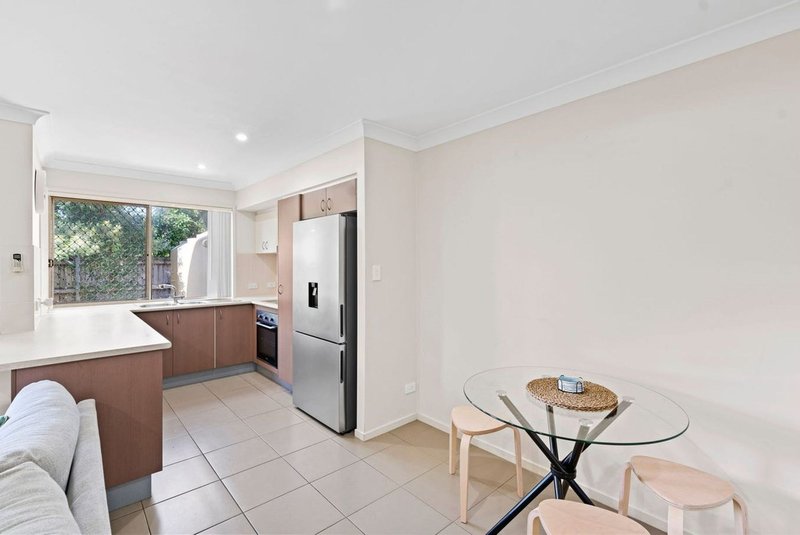 Photo - 4/6 Canton Court, Manly West QLD 4179 - Image 3