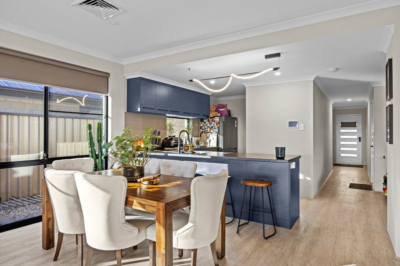 Photo - 46 Carnelian Avenue, Australind WA 6233 - Image 7