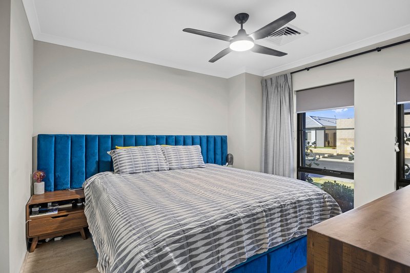 Photo - 46 Carnelian Avenue, Australind WA 6233 - Image 12