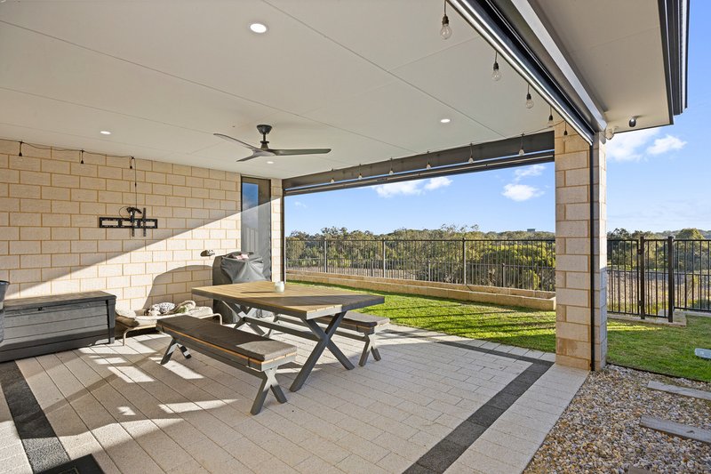 Photo - 46 Carnelian Avenue, Australind WA 6233 - Image 22
