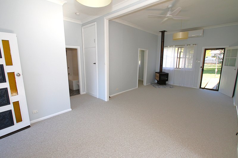 Photo - 46 Centre Street, Quirindi NSW 2343 - Image 4