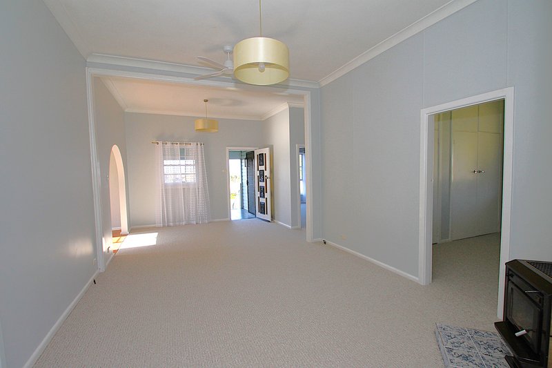 Photo - 46 Centre Street, Quirindi NSW 2343 - Image 5