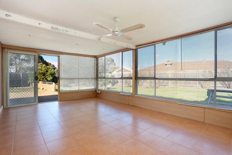 Photo - 46 Chelmsford Way, Melton West VIC 3337 - Image 8