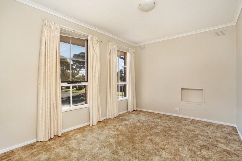 Photo - 46 Chelmsford Way, Melton West VIC 3337 - Image 10