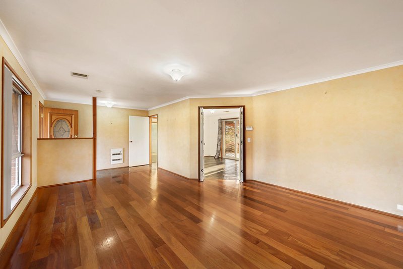 Photo - 46 Clare Dennis Avenue, Gordon ACT 2906 - Image 3