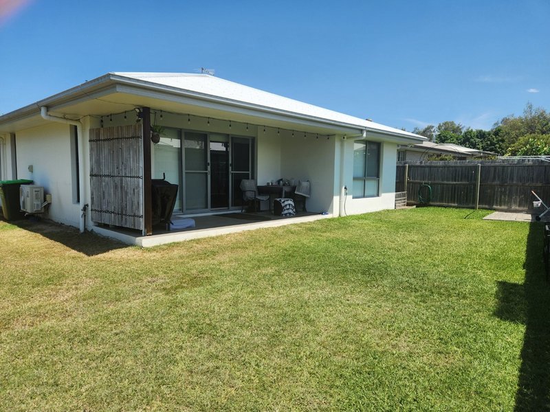 Photo - 46 Coggins Street, Caboolture South QLD 4510 - Image 2