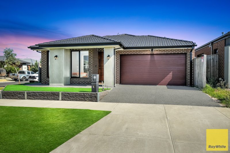 Photo - 46 Colonial Circuit, Tarneit VIC 3029 - Image 2