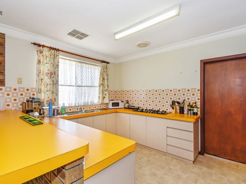 Photo - 46 Coogee St , Mount Hawthorn WA 6016 - Image 6