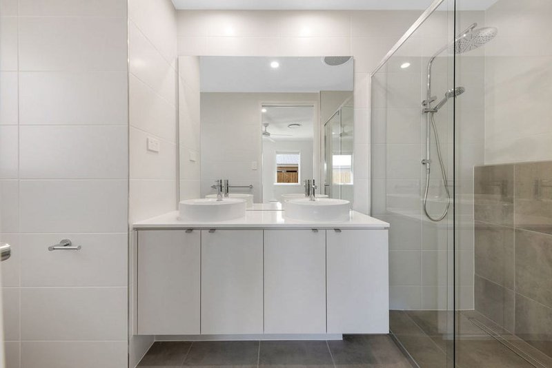 Photo - 46 Coppice Crescent, Banya QLD 4551 - Image 6