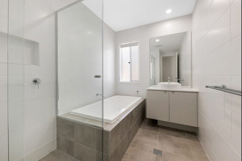 Photo - 46 Coppice Crescent, Banya QLD 4551 - Image 7
