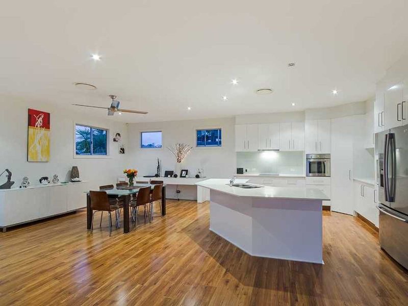 Photo - 46 Cordyline Drive, Reedy Creek QLD 4227 - Image 6