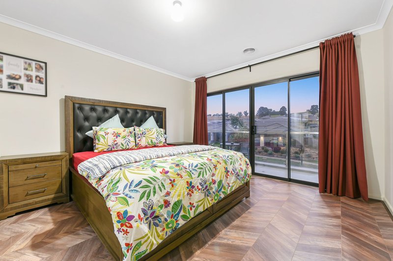 Photo - 46 Corymbia Promenade, Pakenham VIC 3810 - Image 14