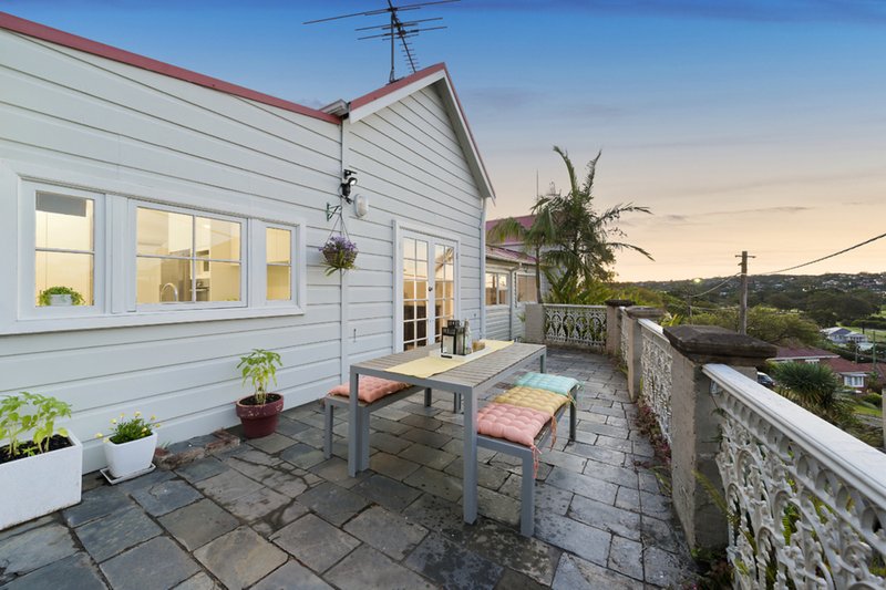 Photo - 46 Daintrey Street, Fairlight NSW 2094 - Image 8