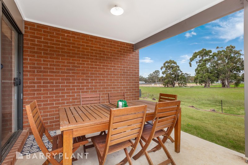 Photo - 46 Delma Crescent, Seymour VIC 3660 - Image 9