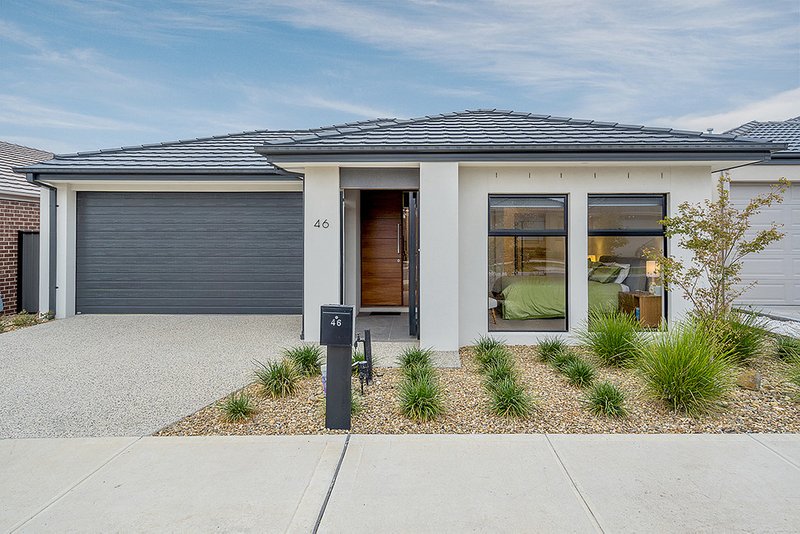 Photo - 46 Delta Drive, Craigieburn VIC 3064 - Image 2