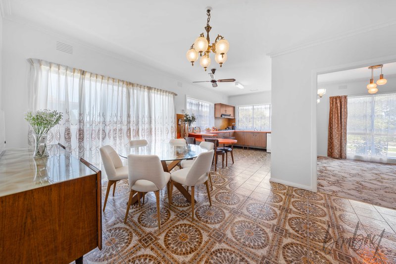 Photo - 46 Dunstan Parade, Campbellfield VIC 3061 - Image 5