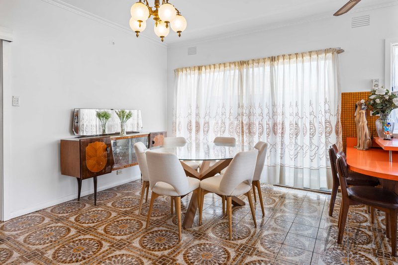 Photo - 46 Dunstan Parade, Campbellfield VIC 3061 - Image 6
