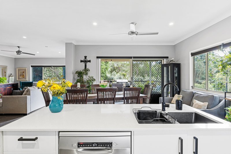 Photo - 46 Elkington Circuit, North Lakes QLD 4509 - Image 5