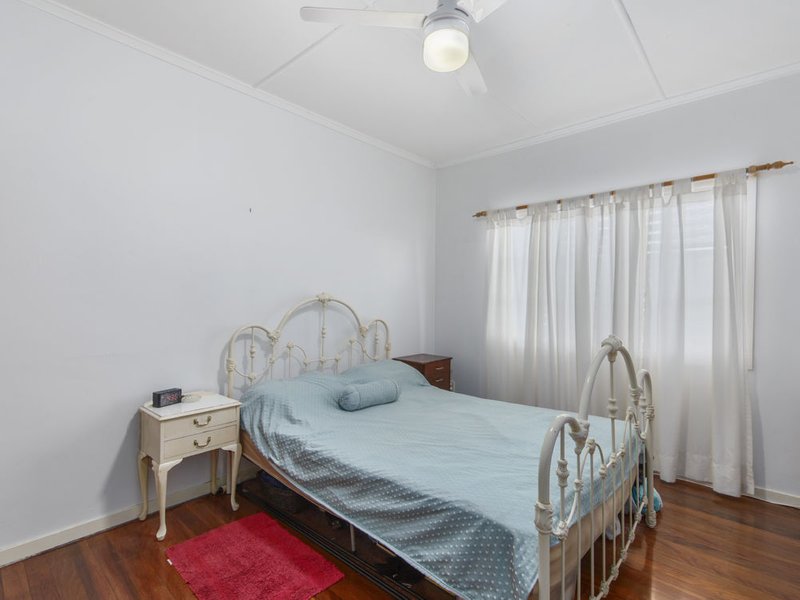 Photo - 46 Fallon Street, Everton Park QLD 4053 - Image 13