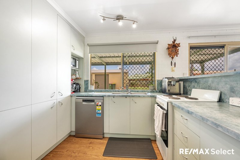 Photo - 46 Fernleigh Avenue, Andergrove QLD 4740 - Image 5