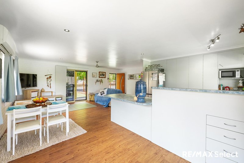 Photo - 46 Fernleigh Avenue, Andergrove QLD 4740 - Image 6