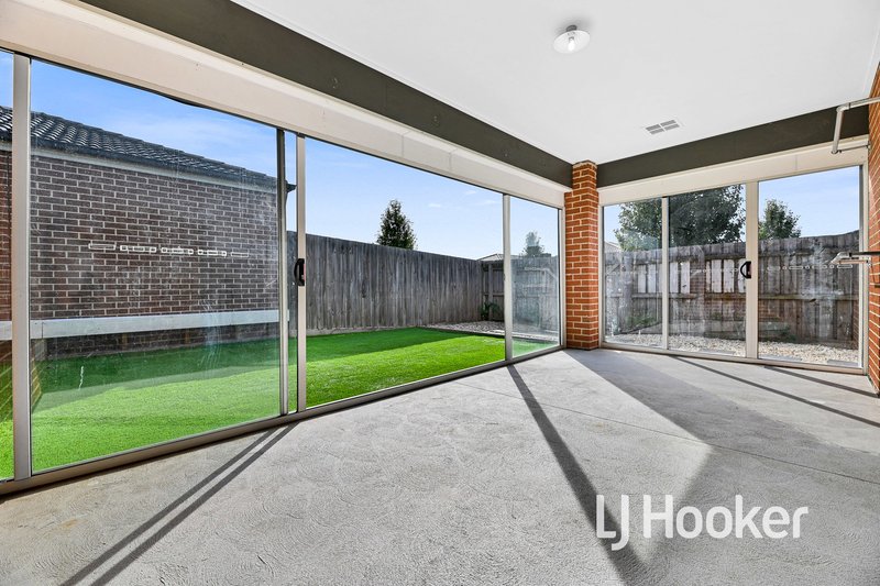 Photo - 46 Ferrari Drive, Cranbourne East VIC 3977 - Image 16