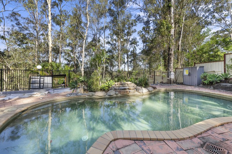 Photo - 46 Fiona Street, Bellbird Park QLD 4300 - Image 12